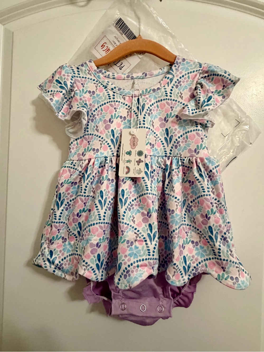 PETE + LUCY GRACEFUL GARDEN GIRL INFANT ROMPER SIZE 9/12 MONTH